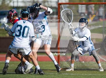 Thumbnail 2 in Valor Christian vs Kent Denver (CHSAA 5A Semifinal) photogallery.