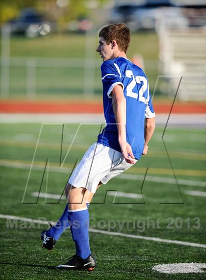 Thumbnail 3 in Glenbrook North vs. Carthage (Gateway City Soccer Classic) photogallery.