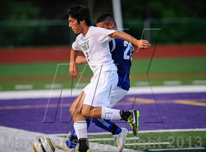 Thumbnail 1 in Glenbrook North vs. Carthage (Gateway City Soccer Classic) photogallery.
