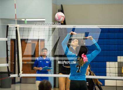 Thumbnail 1 in St. Scholastica vs. Thomas Jefferson (Penguin Volleyball Classic) photogallery.