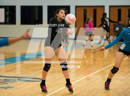 Thumbnail 1 in St. Scholastica vs. Thomas Jefferson (Penguin Volleyball Classic) photogallery.