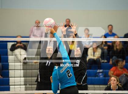 Thumbnail 3 in St. Scholastica vs. Thomas Jefferson (Penguin Volleyball Classic) photogallery.