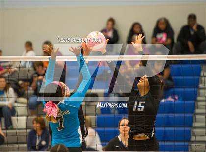 Thumbnail 1 in St. Scholastica vs. Thomas Jefferson (Penguin Volleyball Classic) photogallery.