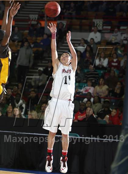 Thumbnail 2 in Thomas Jefferson vs. Wasson (CHSAA 4A Great 8) photogallery.