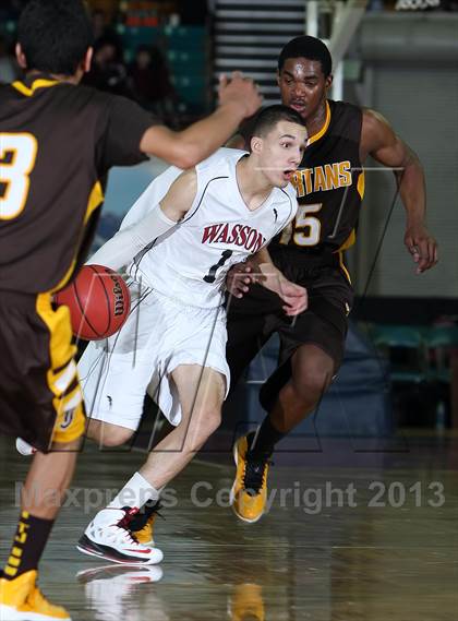 Thumbnail 2 in Thomas Jefferson vs. Wasson (CHSAA 4A Great 8) photogallery.