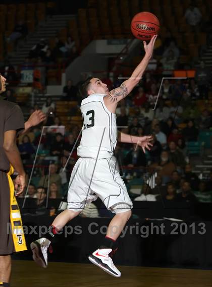 Thumbnail 3 in Thomas Jefferson vs. Wasson (CHSAA 4A Great 8) photogallery.
