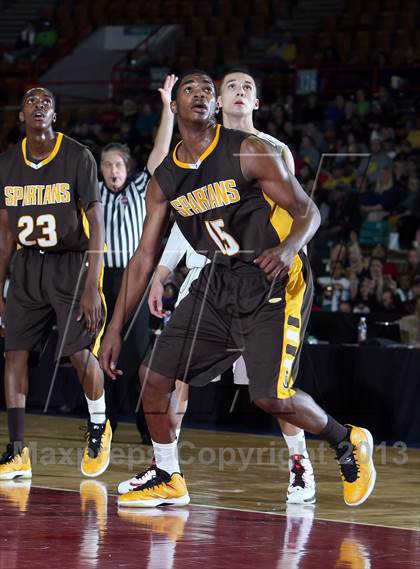 Thumbnail 3 in Thomas Jefferson vs. Wasson (CHSAA 4A Great 8) photogallery.