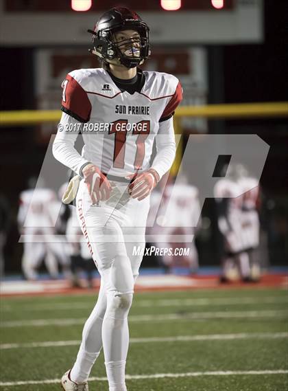 Thumbnail 3 in Muskego vs. Sun Prairie photogallery.