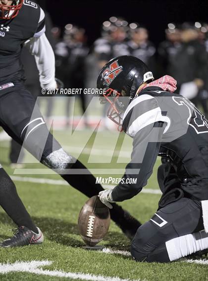 Thumbnail 3 in Muskego vs. Sun Prairie photogallery.