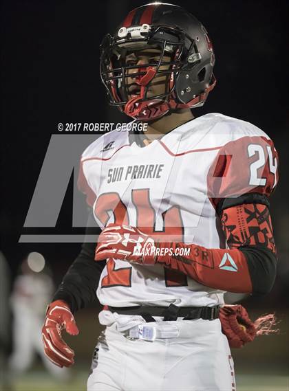 Thumbnail 3 in Muskego vs. Sun Prairie photogallery.
