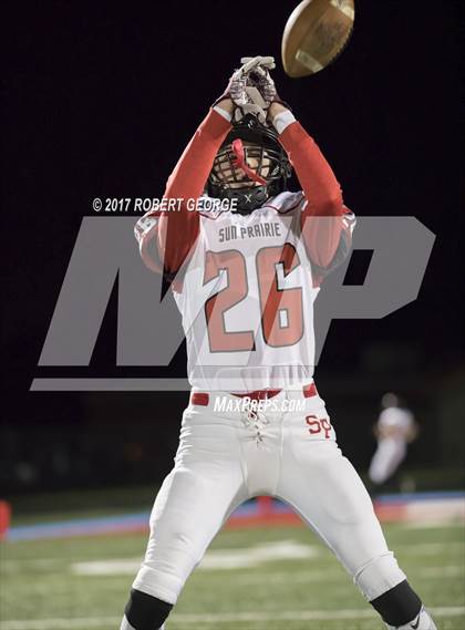 Thumbnail 3 in Muskego vs. Sun Prairie photogallery.