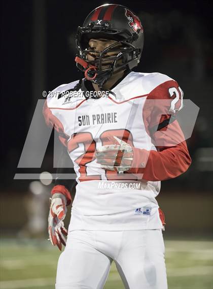Thumbnail 2 in Muskego vs. Sun Prairie photogallery.