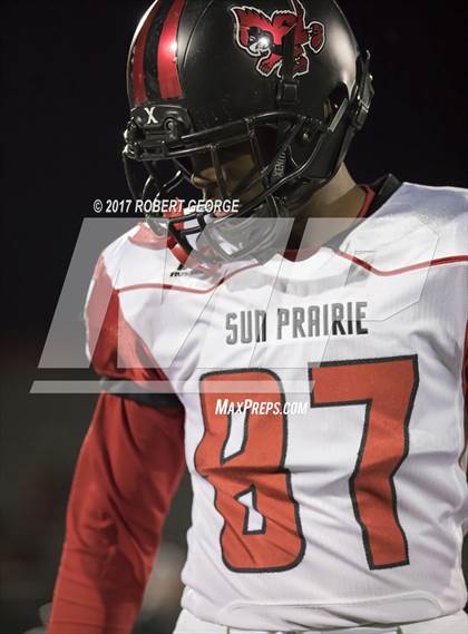 Thumbnail 2 in Muskego vs. Sun Prairie photogallery.