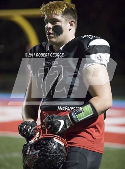 Thumbnail 3 in Muskego vs. Sun Prairie photogallery.