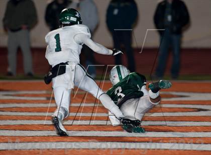 Thumbnail 2 in Oceanside vs Poway (CIF SDS D2 Final) photogallery.