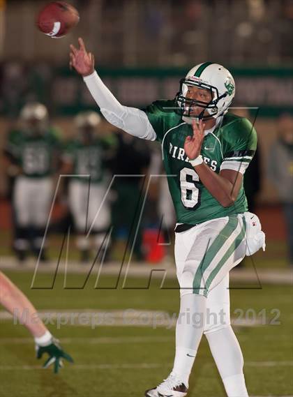 Thumbnail 1 in Oceanside vs Poway (CIF SDS D2 Final) photogallery.