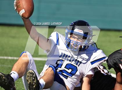 Thumbnail 2 in Brockport @ Vertus photogallery.
