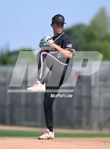 null - Photo 01