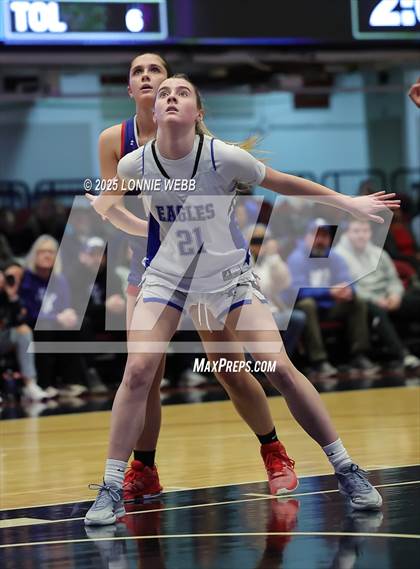 Thumbnail 1 in Dobbs Ferry vs Blind Brook (NYSPHSAA Section 1 Class B Semifinal) photogallery.