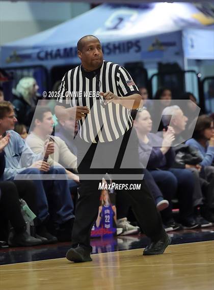 Thumbnail 1 in Dobbs Ferry vs Blind Brook (NYSPHSAA Section 1 Class B Semifinal) photogallery.