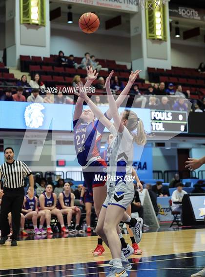Thumbnail 2 in Dobbs Ferry vs Blind Brook (NYSPHSAA Section 1 Class B Semifinal) photogallery.