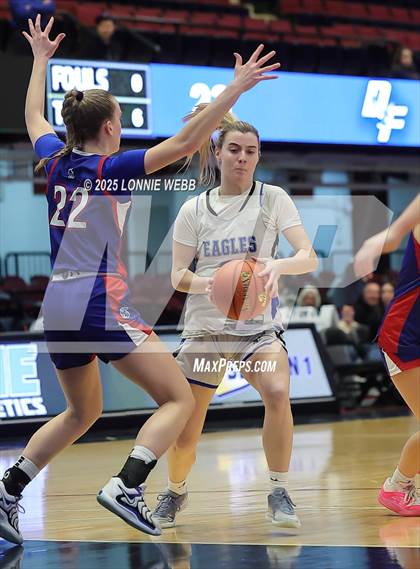 Thumbnail 1 in Dobbs Ferry vs Blind Brook (NYSPHSAA Section 1 Class B Semifinal) photogallery.