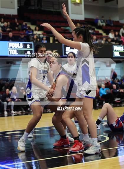 Thumbnail 1 in Dobbs Ferry vs Blind Brook (NYSPHSAA Section 1 Class B Semifinal) photogallery.