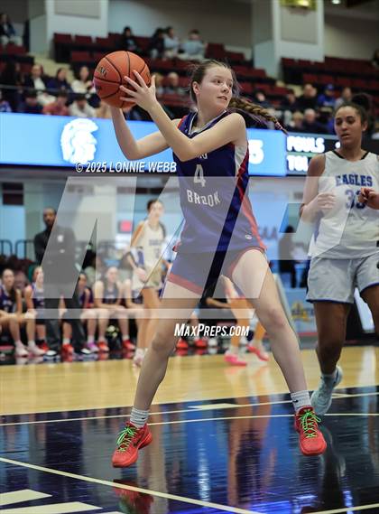 Thumbnail 1 in Dobbs Ferry vs Blind Brook (NYSPHSAA Section 1 Class B Semifinal) photogallery.
