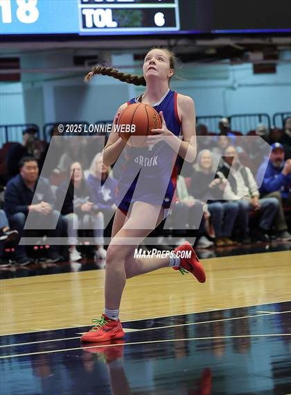 Thumbnail 2 in Dobbs Ferry vs Blind Brook (NYSPHSAA Section 1 Class B Semifinal) photogallery.
