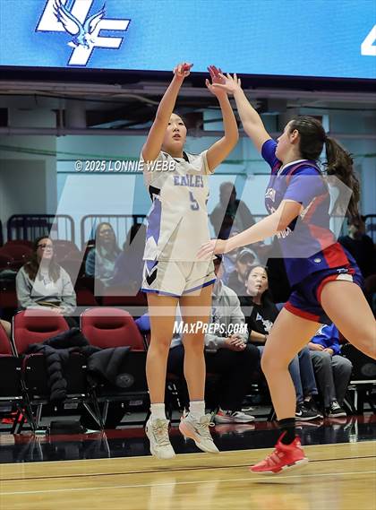 Thumbnail 2 in Dobbs Ferry vs Blind Brook (NYSPHSAA Section 1 Class B Semifinal) photogallery.