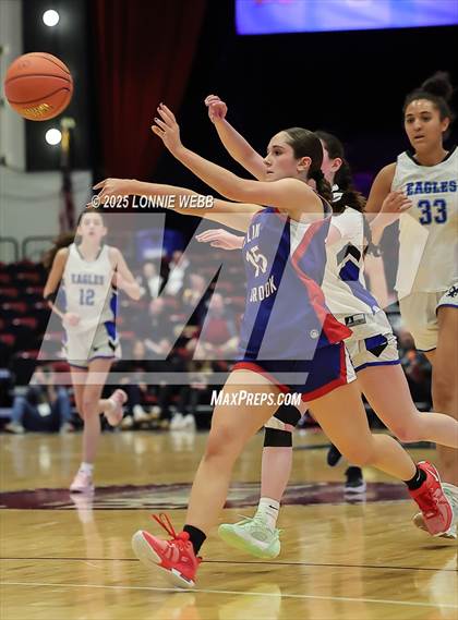 Thumbnail 2 in Dobbs Ferry vs Blind Brook (NYSPHSAA Section 1 Class B Semifinal) photogallery.