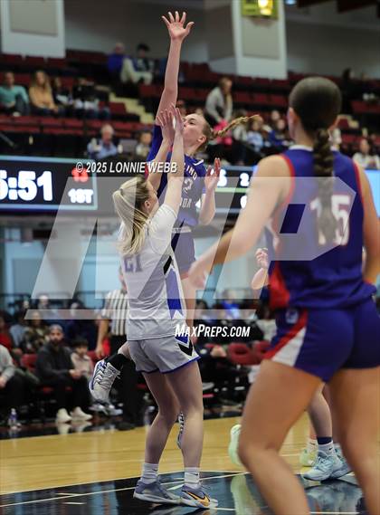 Thumbnail 2 in Dobbs Ferry vs Blind Brook (NYSPHSAA Section 1 Class B Semifinal) photogallery.