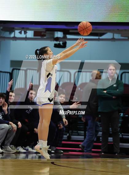 Thumbnail 3 in Dobbs Ferry vs Blind Brook (NYSPHSAA Section 1 Class B Semifinal) photogallery.