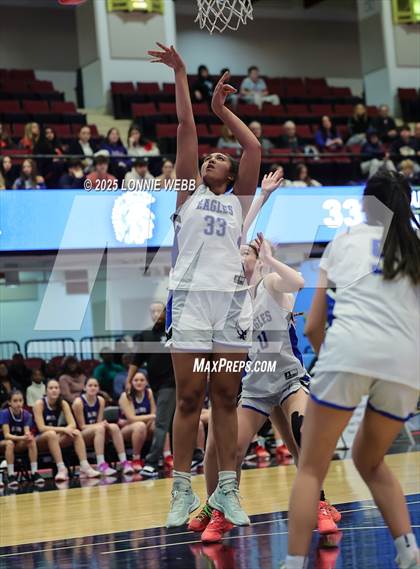 Thumbnail 1 in Dobbs Ferry vs Blind Brook (NYSPHSAA Section 1 Class B Semifinal) photogallery.