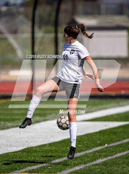 Thumbnail 3 in Ramona vs. Vista (CIF SDS D4 Championship) photogallery.
