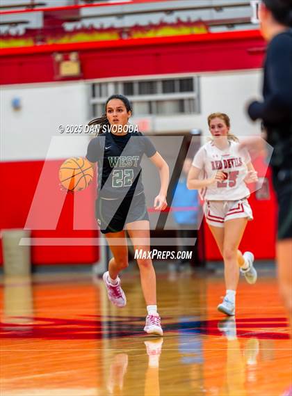Thumbnail 2 in JV: Glenbard West @ Hinsdale Central photogallery.