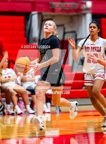 Thumbnail 3 in JV: Glenbard West @ Hinsdale Central photogallery.