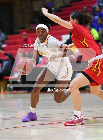 Thumbnail 2 in Rosary Academy @ Cathedral Catholic (CIF SoCal Regional D1 Final) photogallery.
