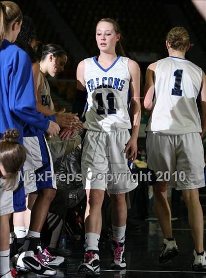 Thumbnail 2 in Highlands Ranch vs. Denver East (5A Quarterfinals) photogallery.