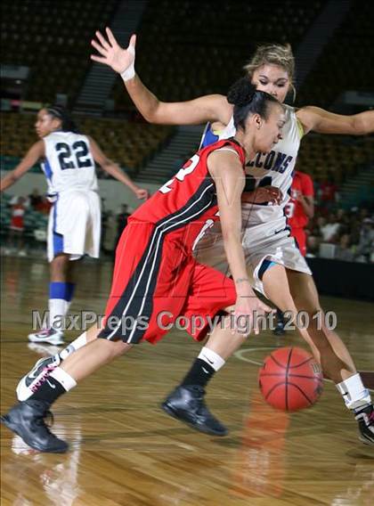 Thumbnail 3 in Highlands Ranch vs. Denver East (5A Quarterfinals) photogallery.