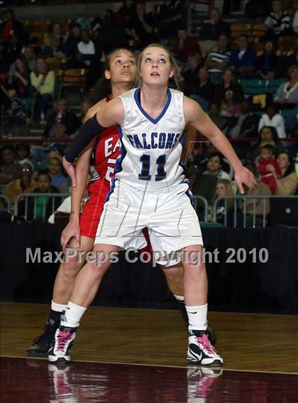 Thumbnail 1 in Highlands Ranch vs. Denver East (5A Quarterfinals) photogallery.