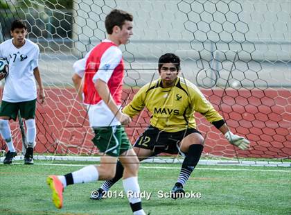 Thumbnail 3 in La Costa Canyon vs. Canyon Crest Academy photogallery.