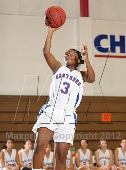 Thumbnail 3 in River City vs. Christian Brothers (Christian Brothers Holiday Classic) photogallery.