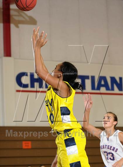 Thumbnail 3 in River City vs. Christian Brothers (Christian Brothers Holiday Classic) photogallery.