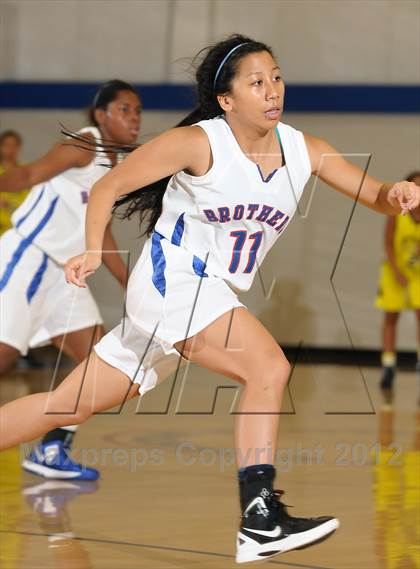 Thumbnail 1 in River City vs. Christian Brothers (Christian Brothers Holiday Classic) photogallery.