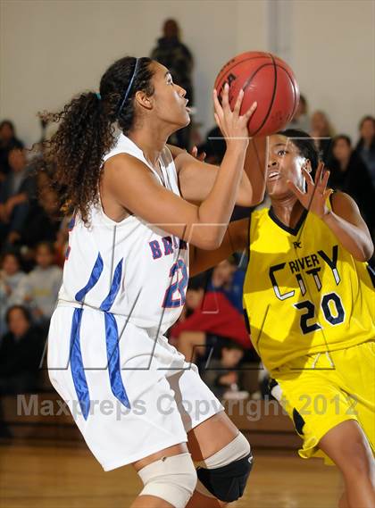 Thumbnail 2 in River City vs. Christian Brothers (Christian Brothers Holiday Classic) photogallery.