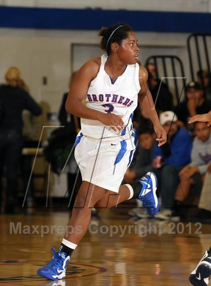 Thumbnail 2 in River City vs. Christian Brothers (Christian Brothers Holiday Classic) photogallery.