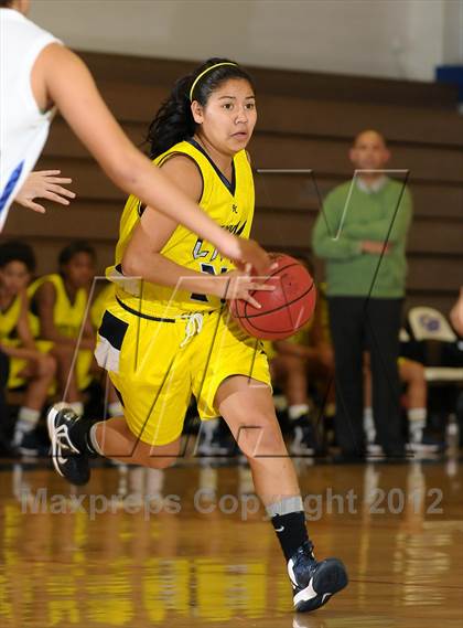 Thumbnail 1 in River City vs. Christian Brothers (Christian Brothers Holiday Classic) photogallery.