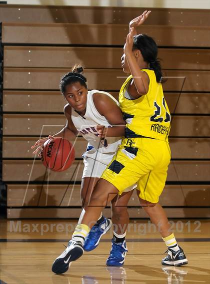 Thumbnail 1 in River City vs. Christian Brothers (Christian Brothers Holiday Classic) photogallery.