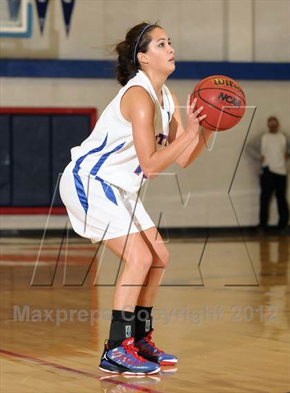 Thumbnail 1 in River City vs. Christian Brothers (Christian Brothers Holiday Classic) photogallery.